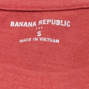 Banana Republic Shirts - Banana Republic Graphic Tee Banana Republic Shirts - Banana Republic Graphic Tee